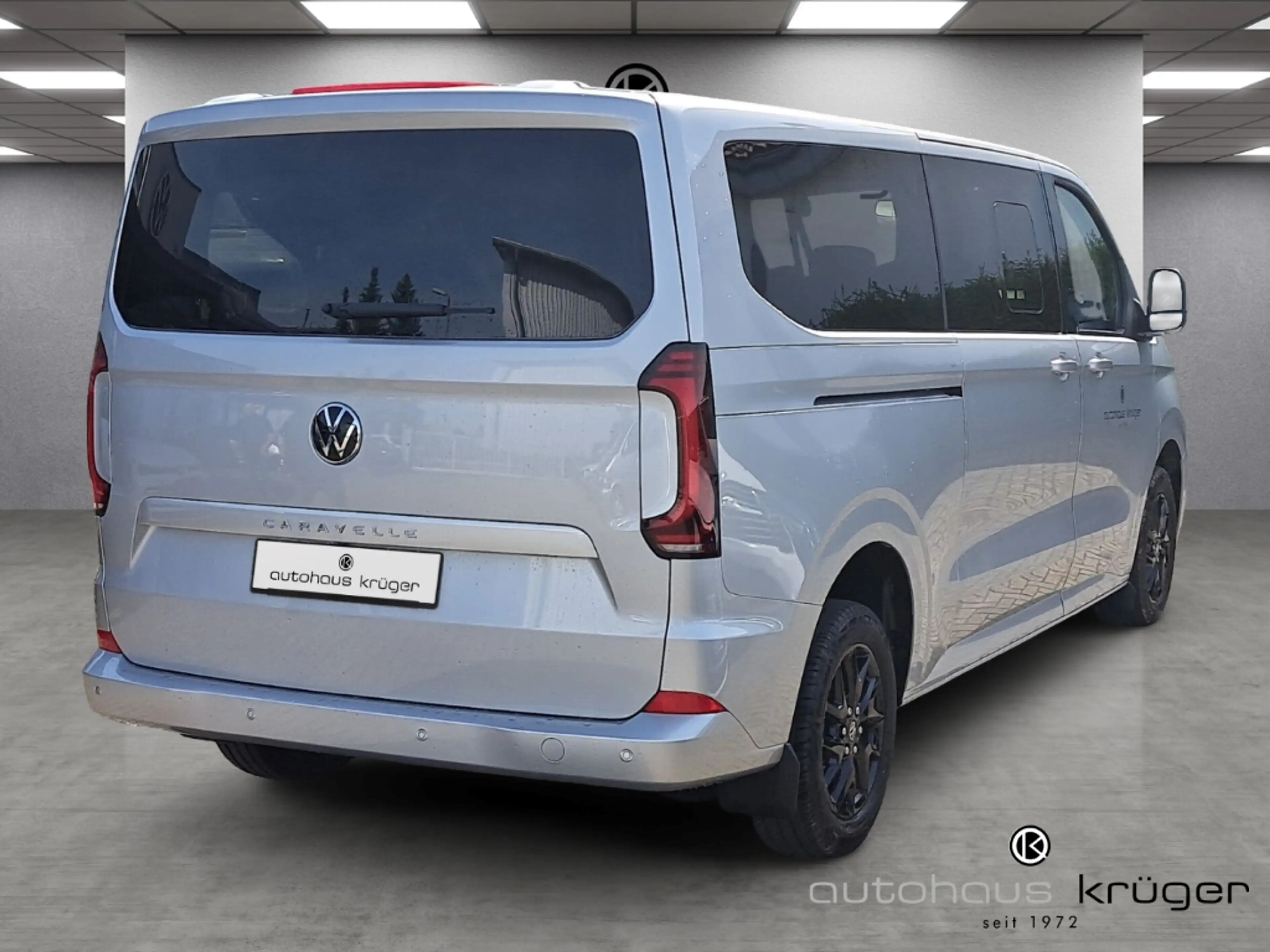 Volkswagen T7 Caravelle 2.0 TDI DSG Style LR AHK-klappbar Navi Digitales C — photo 5