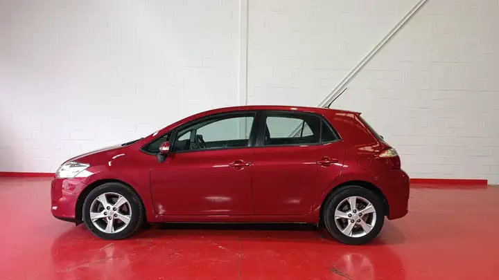 Toyota Auris 2011, foto 8