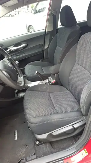 Toyota Auris 2011, foto 16