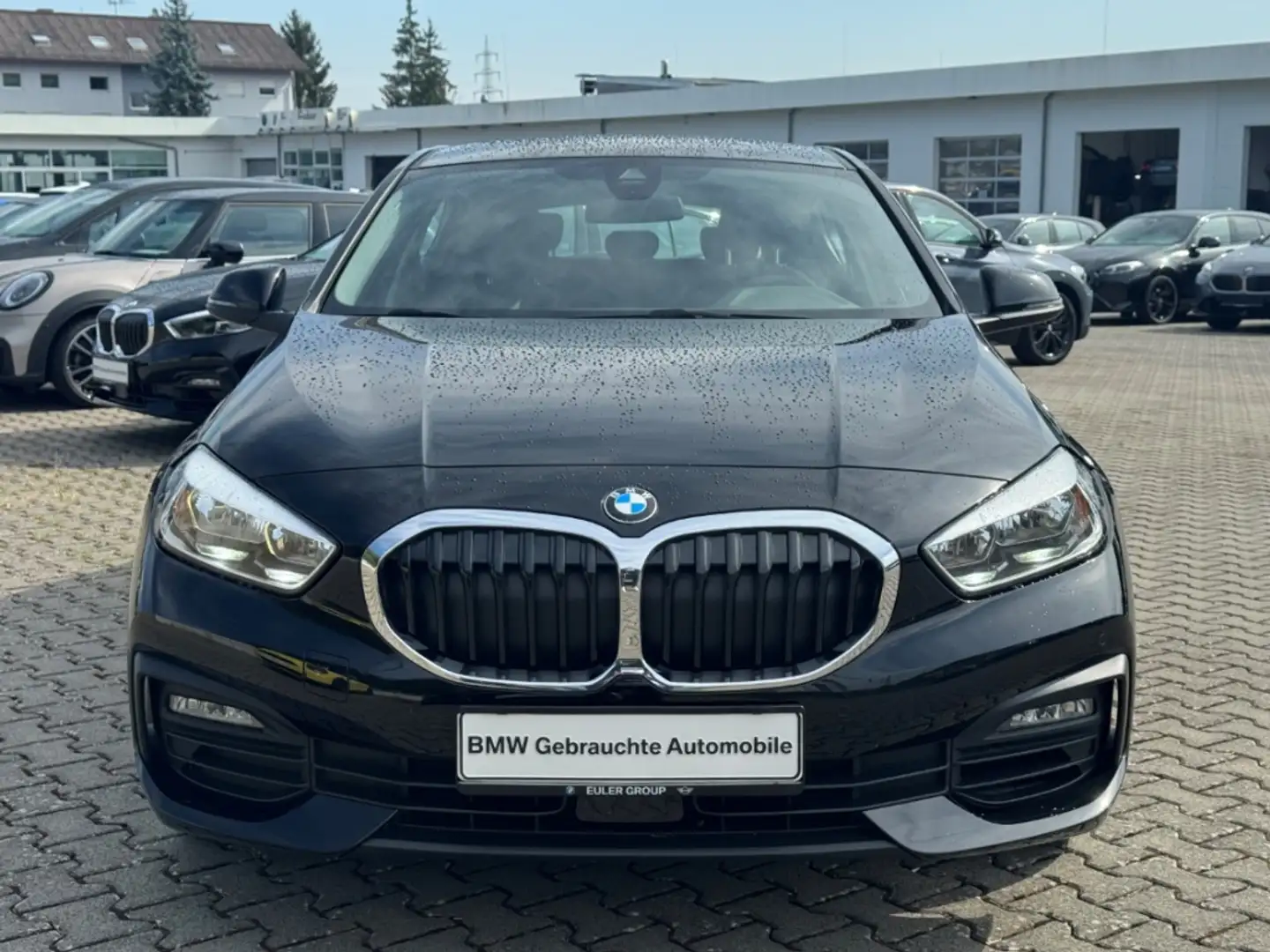 BMW 116 i 5-Türer A Navi SHZ PDC LED DAB 2-Z-Klimaautom WL Schwarz - 2