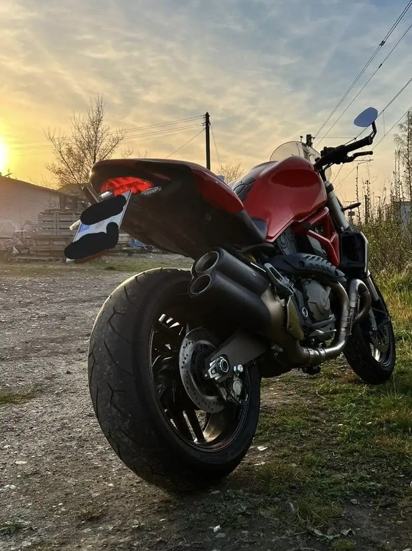 Ducati Monster 821 Rood - 1