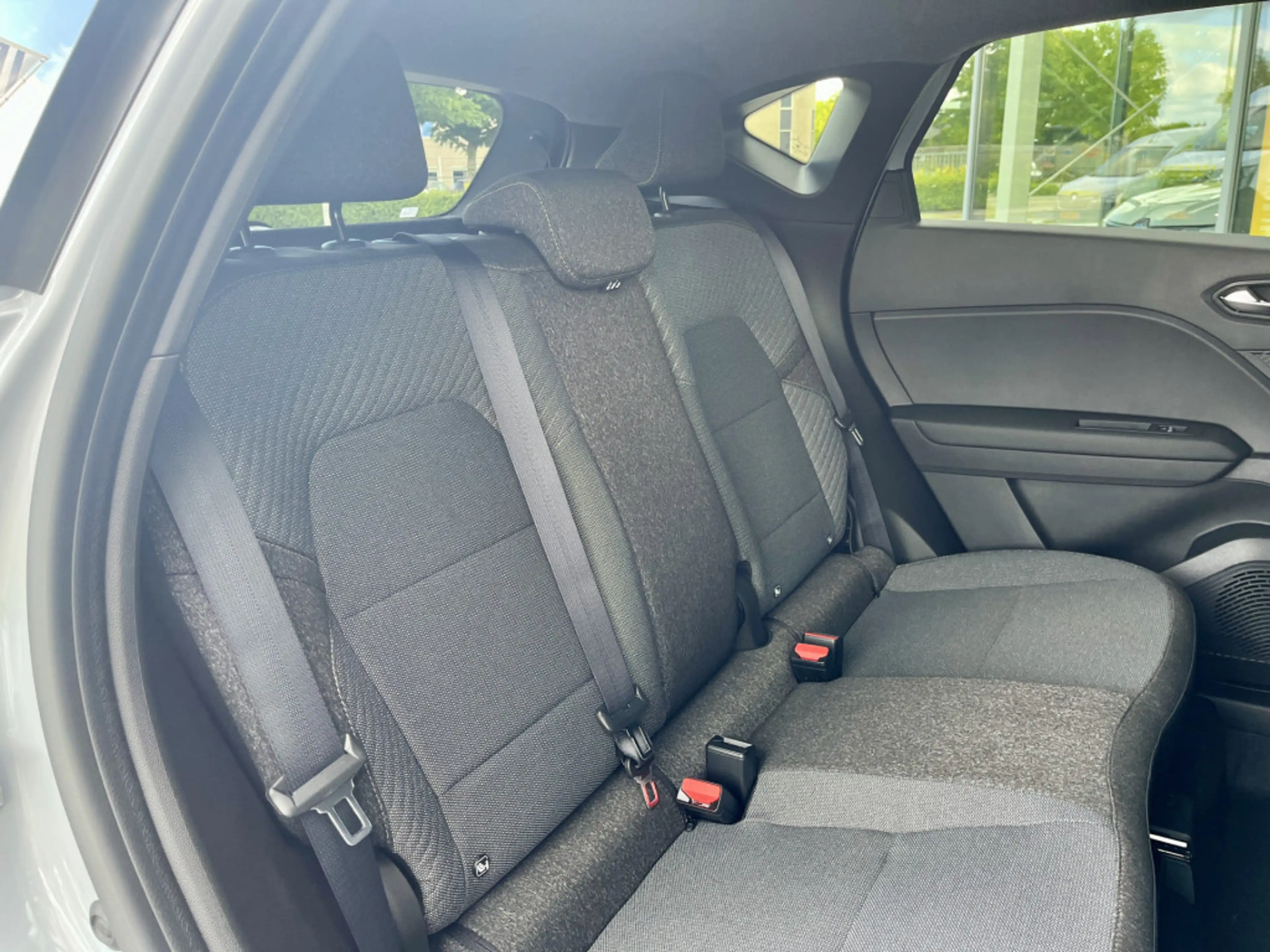 Renault Captur 1.8 E-Tech Full Hybrid 160 Techno | Pack Winter | — photo 11