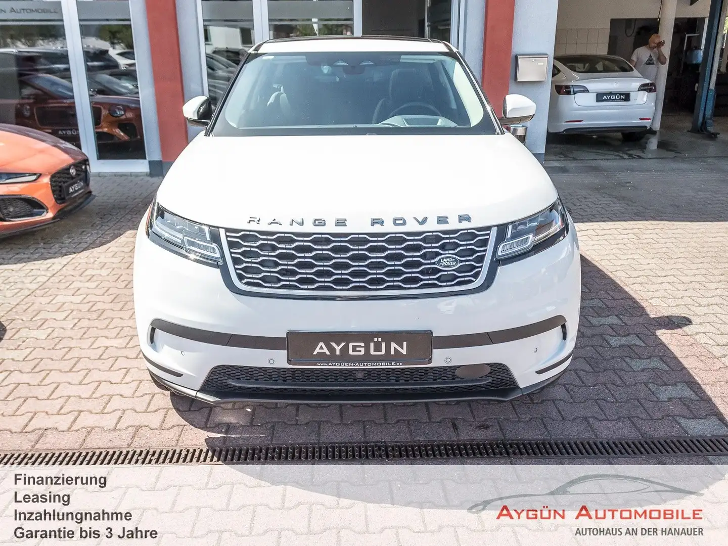Land Rover Range Rover Velar P400e AWD*Panorama*Head-Up* Weiß - 2