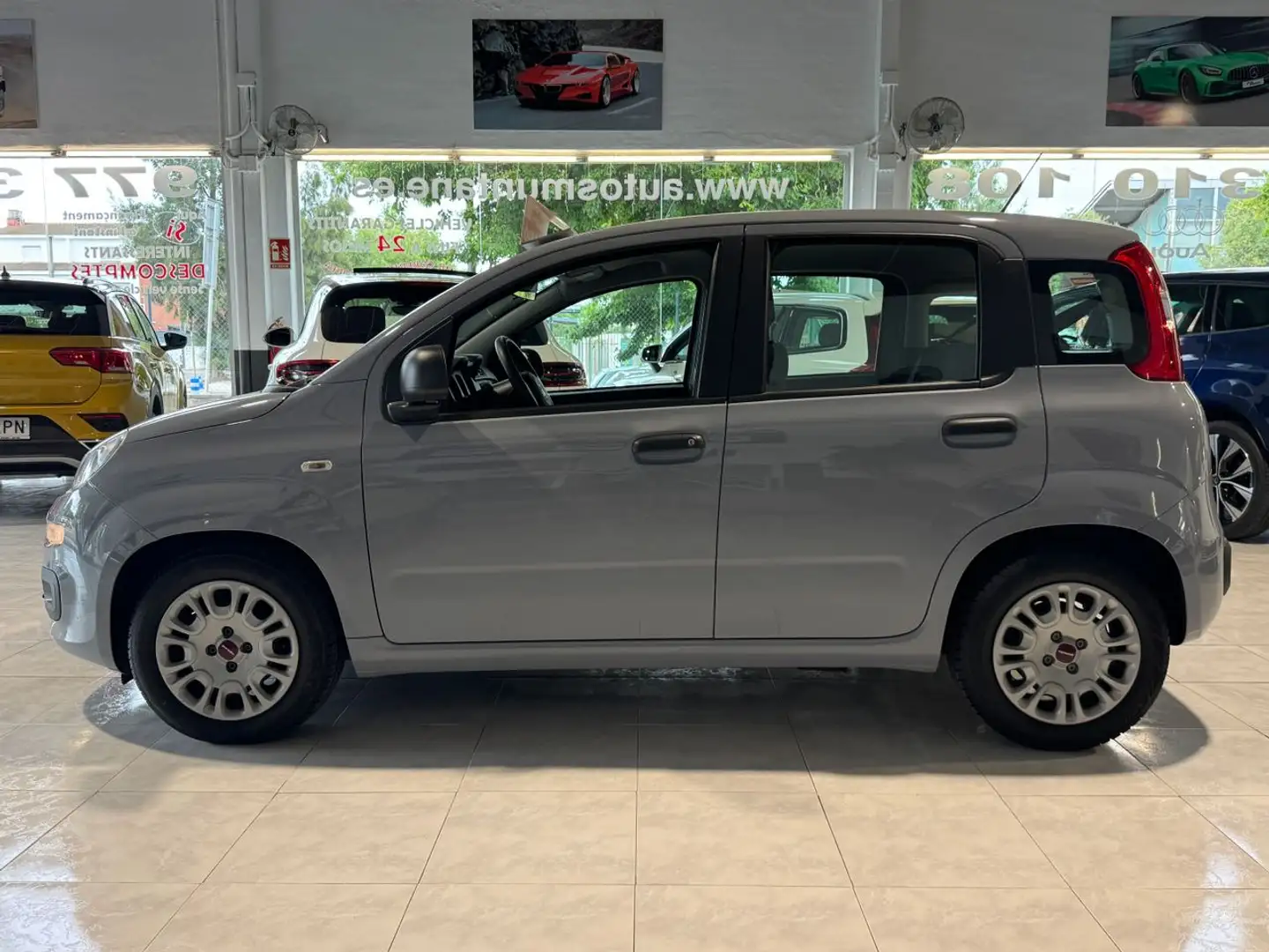 Fiat Panda 1.0GSE HYBRID 70CV.- " 5 PUERTAS ". -" IMPECABLE " Gris - 2