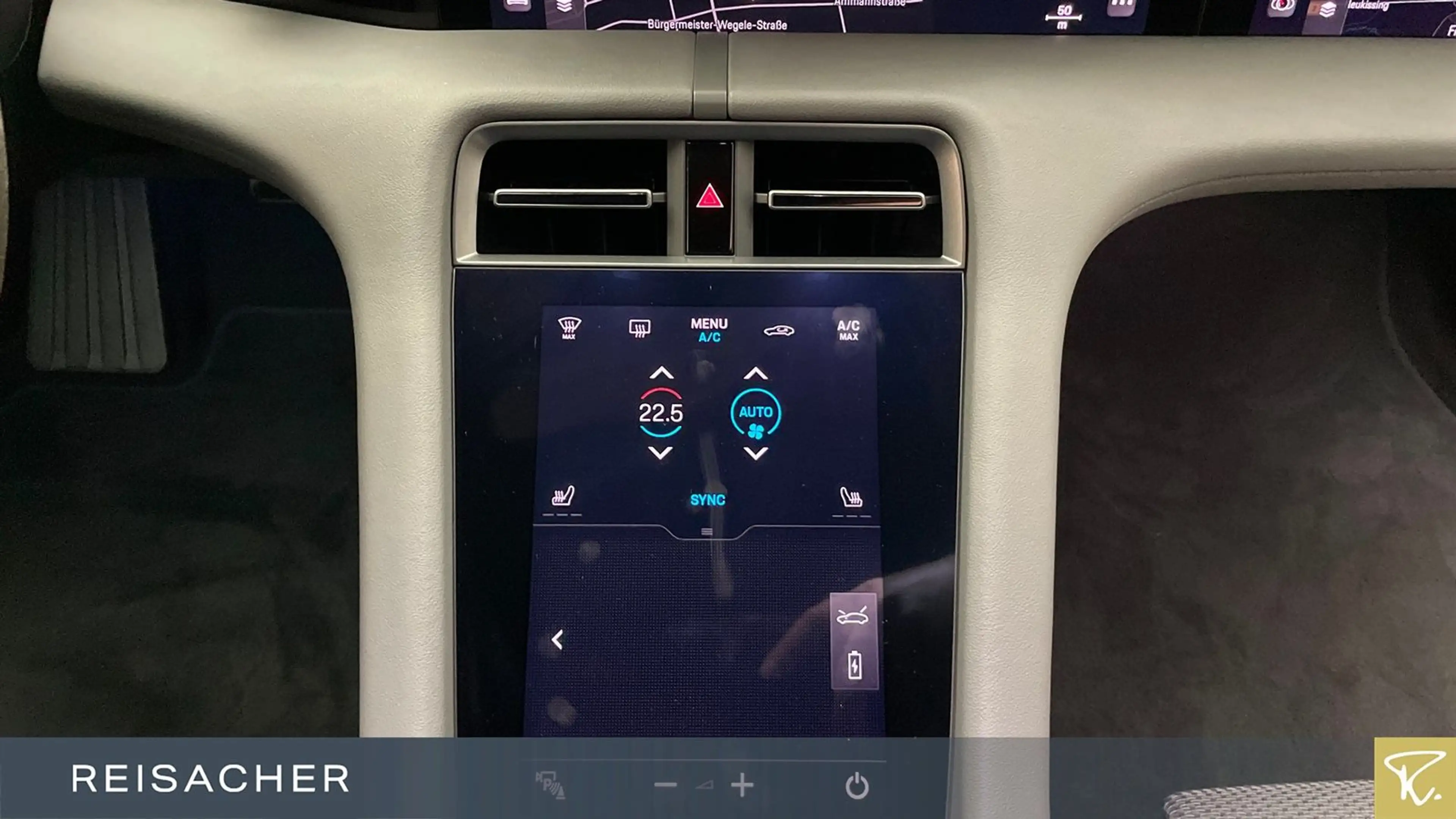 Porsche Taycan Turbo,sport Chrono Paket,LED-Matrix — photo 11