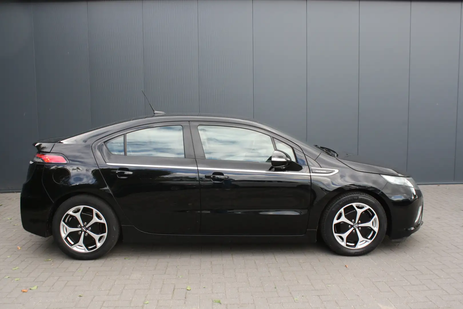 Opel Ampera 1.4 NAVIGATIE - CAMERA - LEDER - PDC - 2e EIGENAAR Zwart - 2