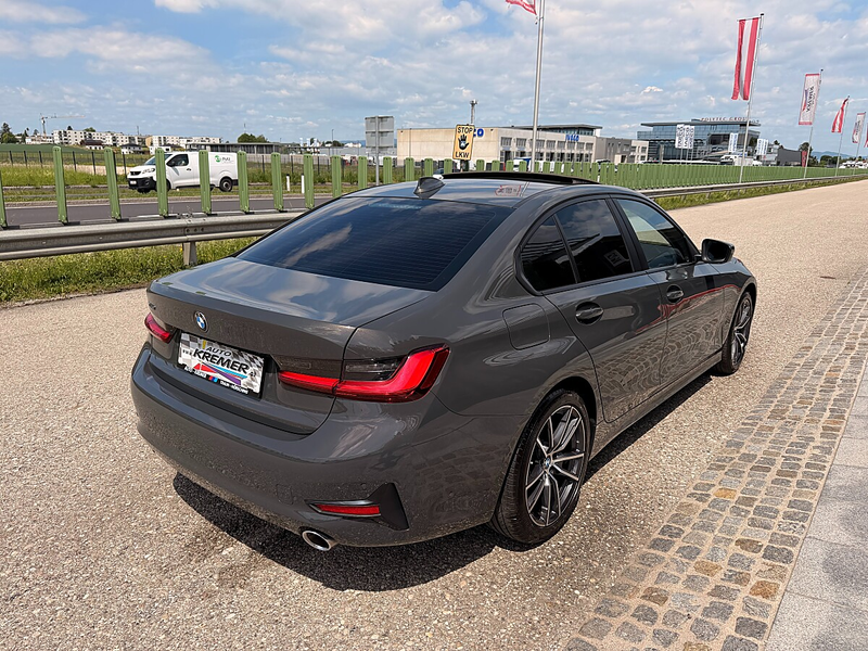 BMW 320 d xDrive Aut./SHD/RFK/SHZ/NAVI/TEMPOMAT/DRAVITG... — photo 8