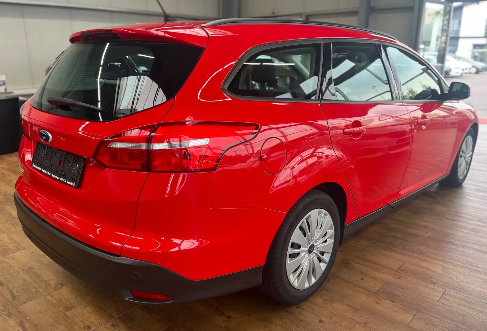 Ford Focus Turnier Business Rot - 2