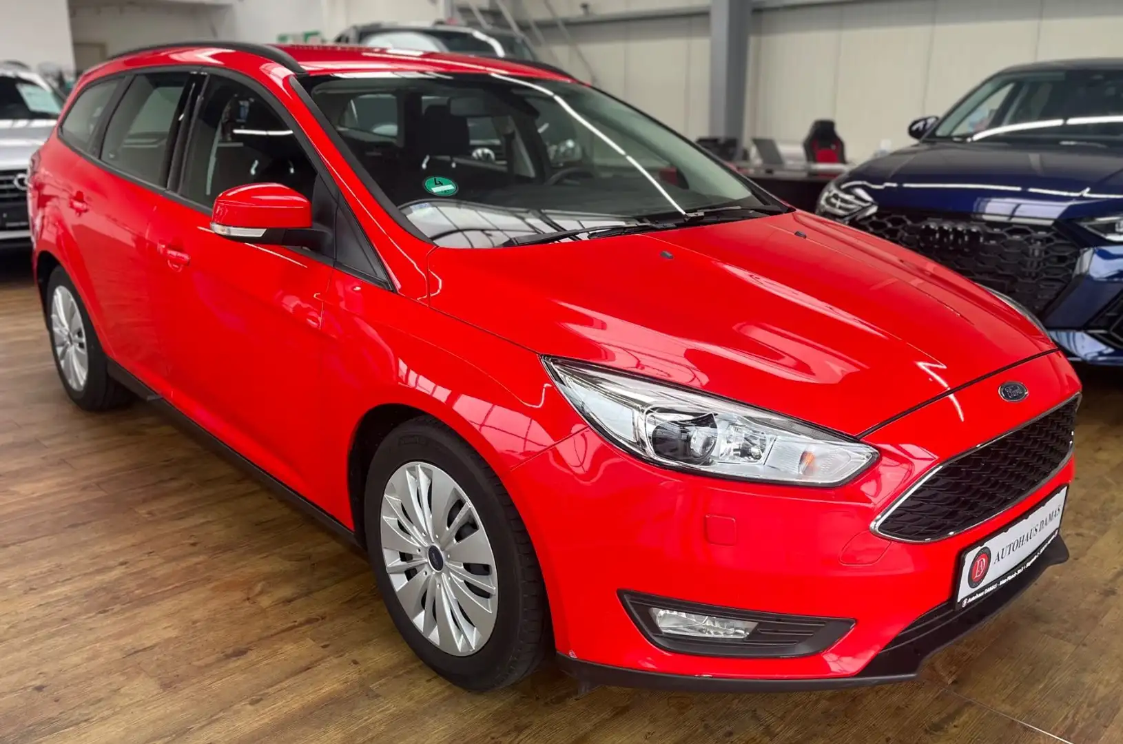 Ford Focus Turnier Business Rot - 1