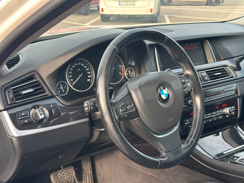 BMW 530 5 Touring 530 d AHK Klimaaut BI-Xenon SHZ PDC — photo 15