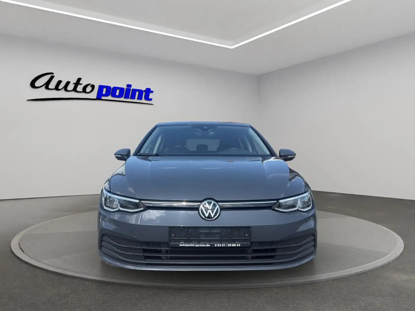 Volkswagen Golf VIII 2.0 TDI Lim. Life Gris - 2