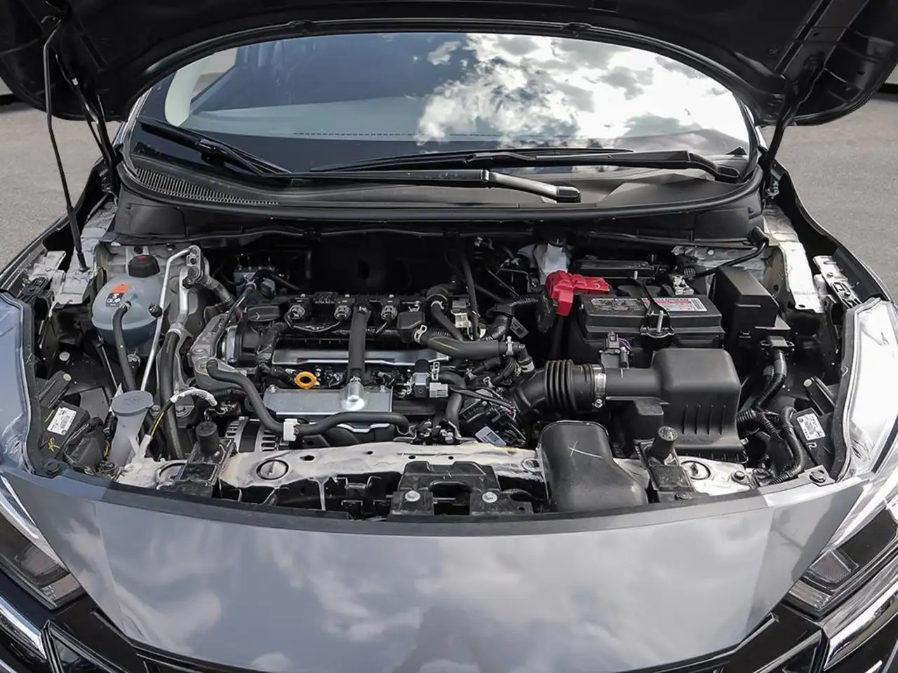 Nissan Versa снимка Nissan Versa