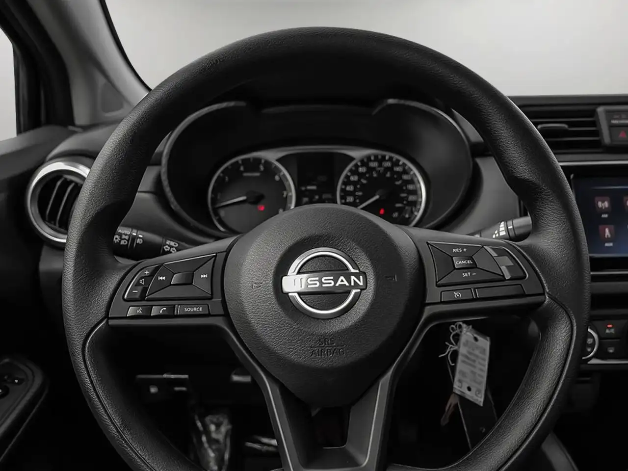 Nissan Versa снимка Nissan Versa