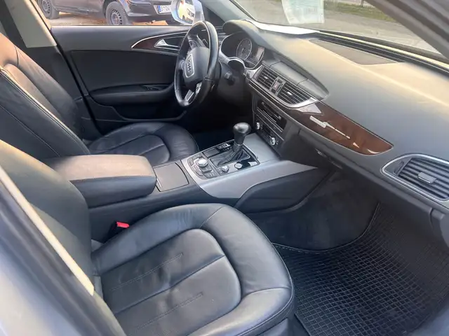 Audi A6 view 10