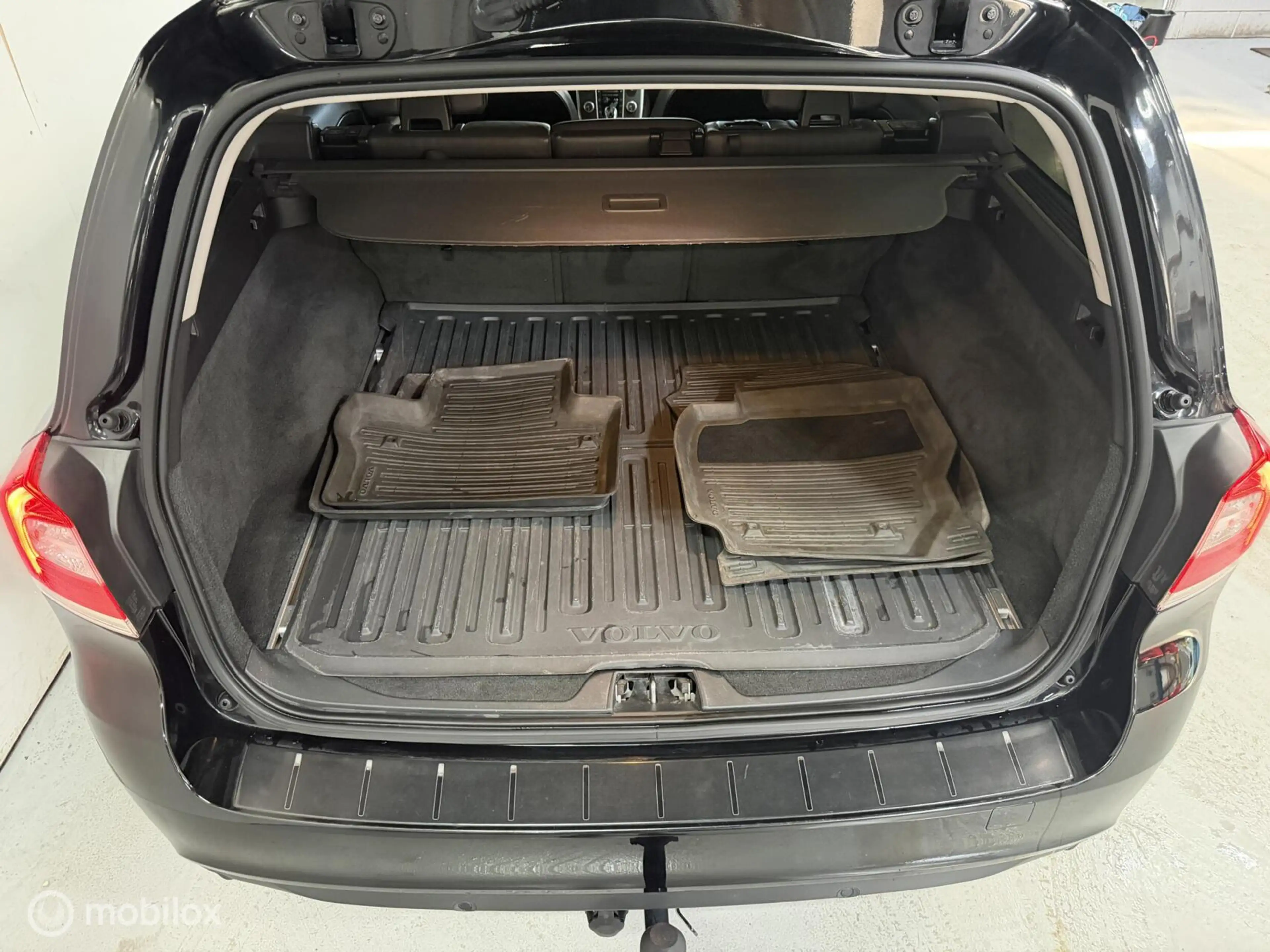 Volvo V70 2.0 T4 Dynamic Edition ADAPTIVE CRUISE / NAVI — photo 8
