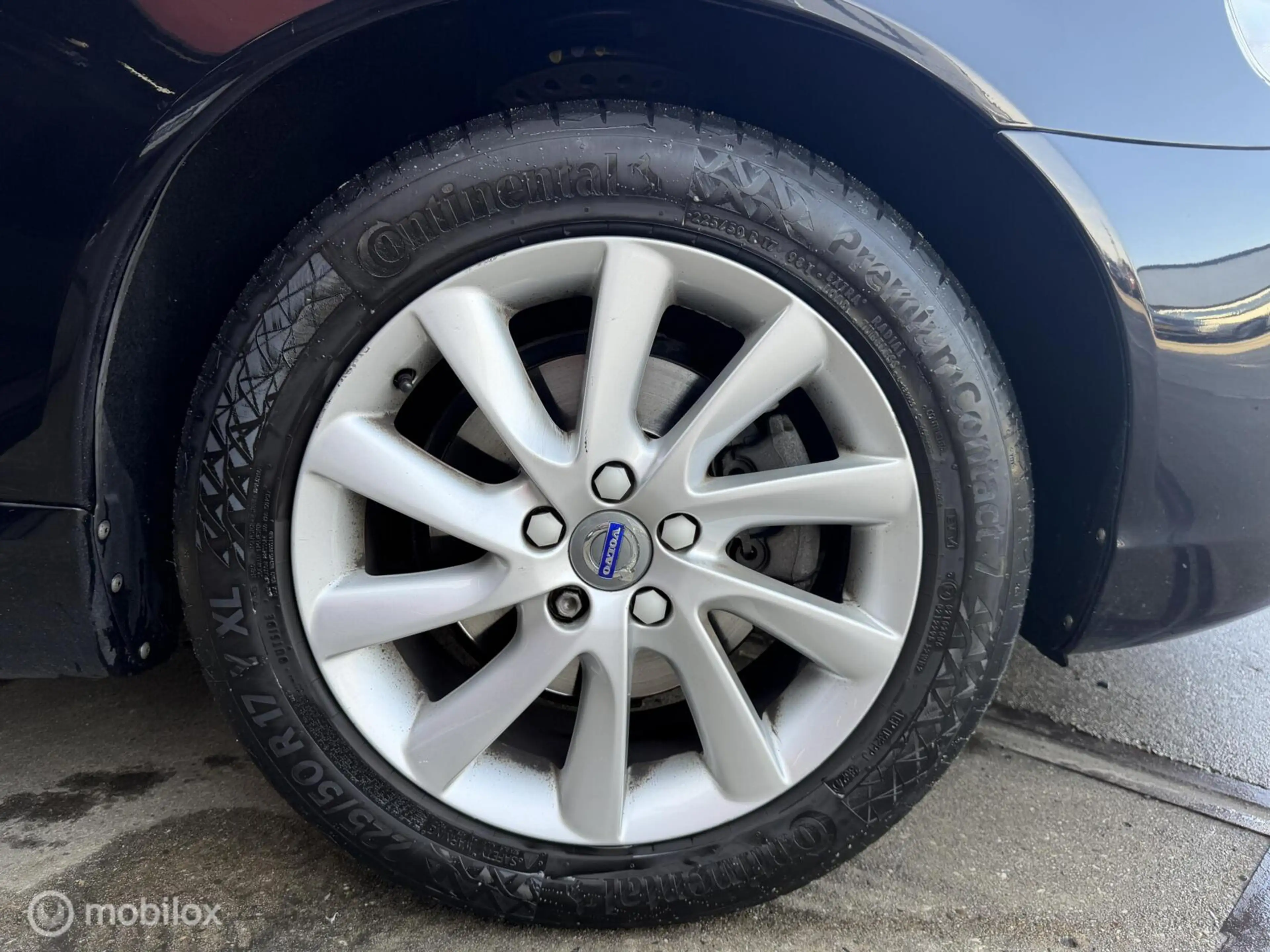 Volvo V70 2.0 T4 Dynamic Edition ADAPTIVE CRUISE / NAVI — photo 13