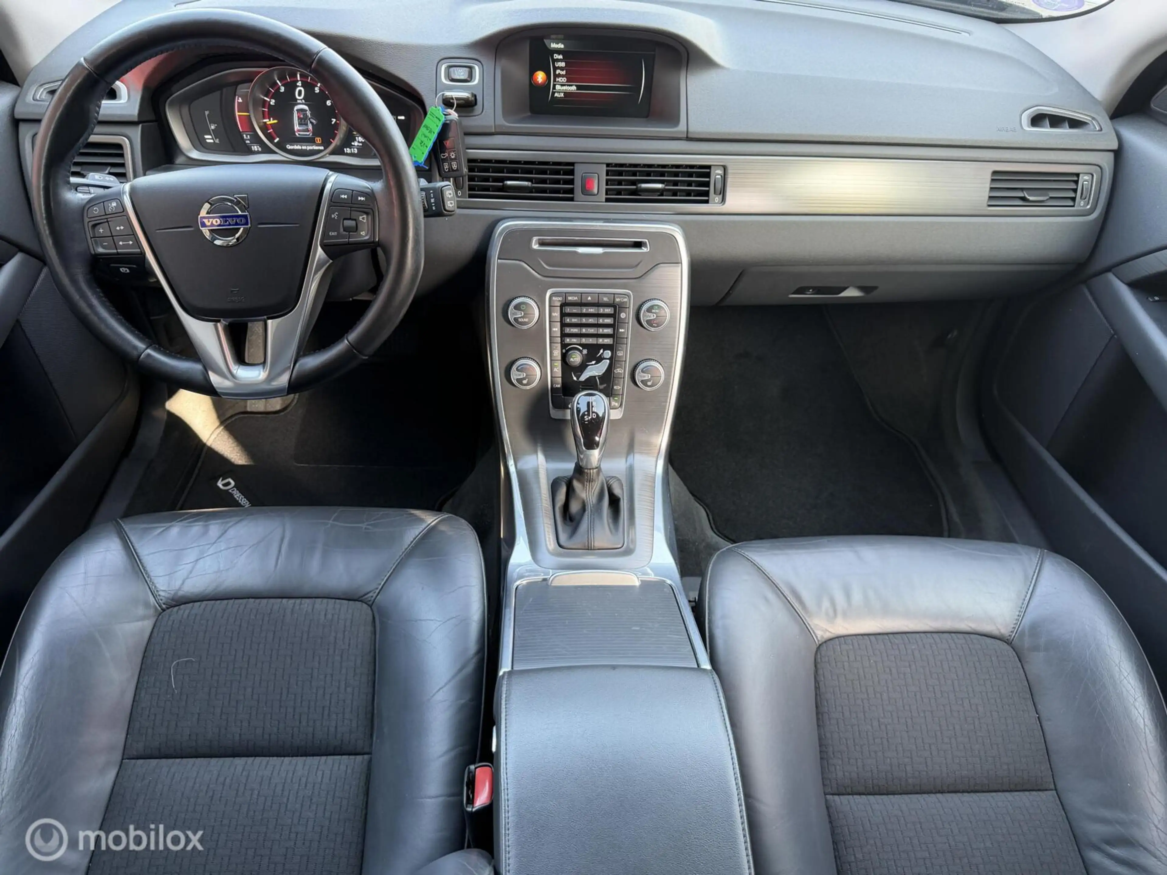 Volvo V70 2.0 T4 Dynamic Edition ADAPTIVE CRUISE / NAVI — photo 3
