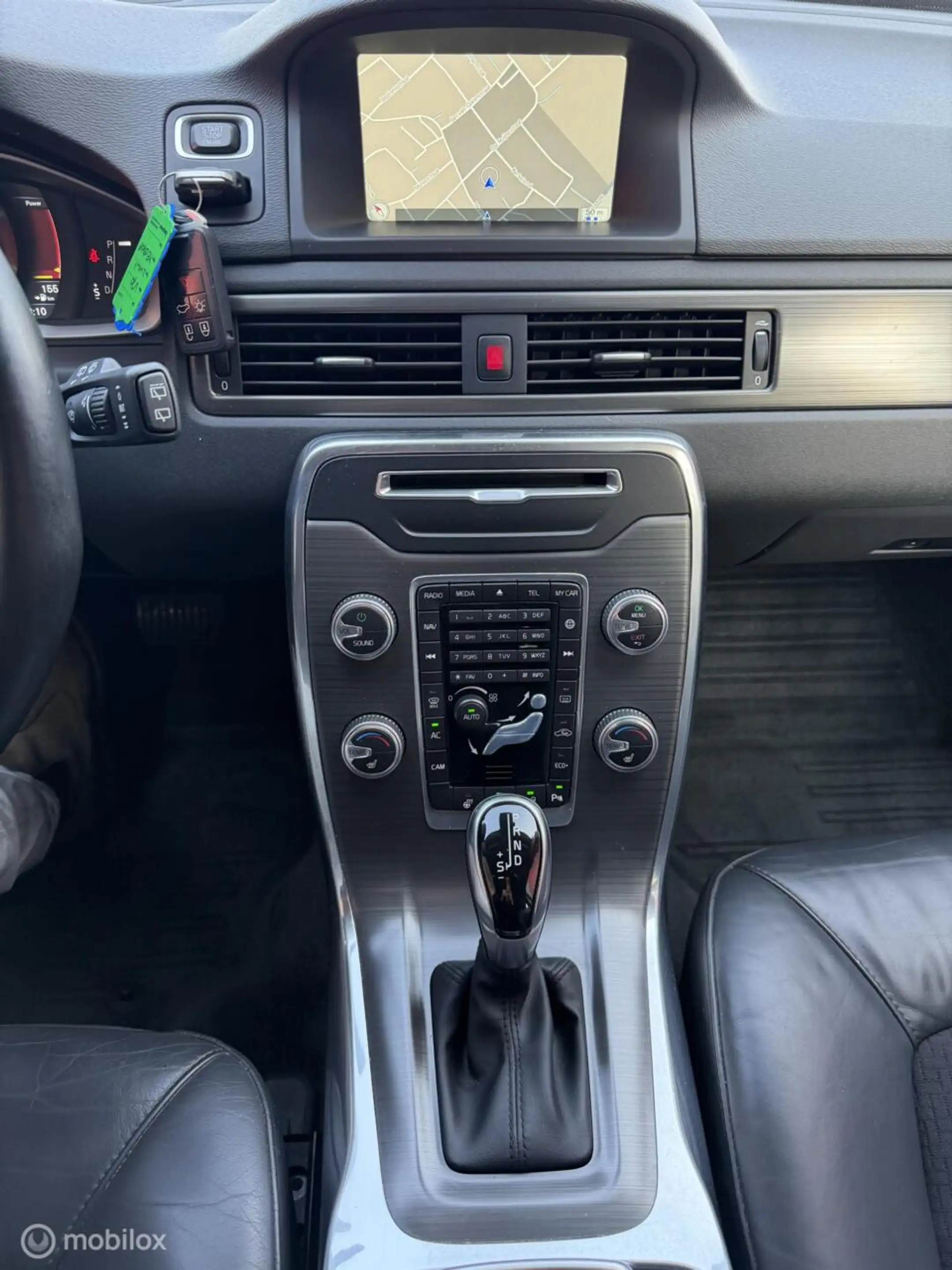 Volvo V70 2.0 T4 Dynamic Edition ADAPTIVE CRUISE / NAVI — photo 15