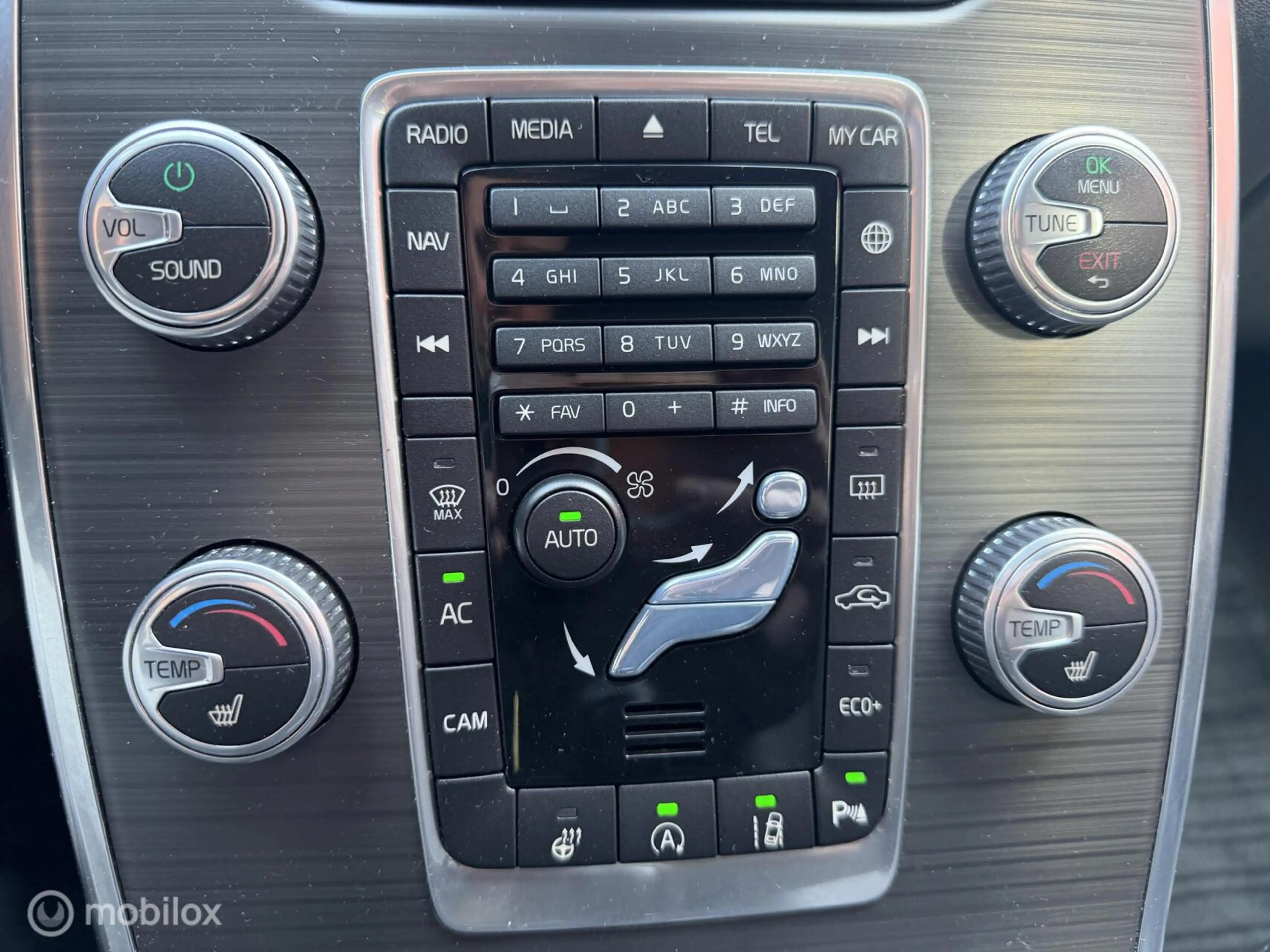Volvo V70 2.0 T4 Dynamic Edition ADAPTIVE CRUISE / NAVI — photo 4