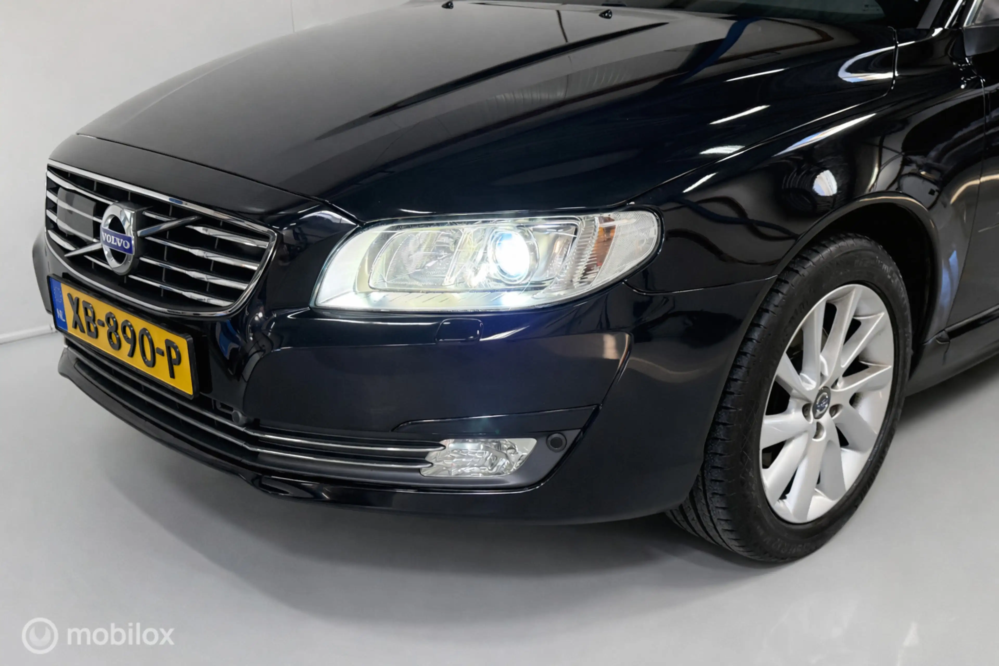 Volvo V70 2.0 T4 Dynamic Edition ADAPTIVE CRUISE / NAVI — photo 6