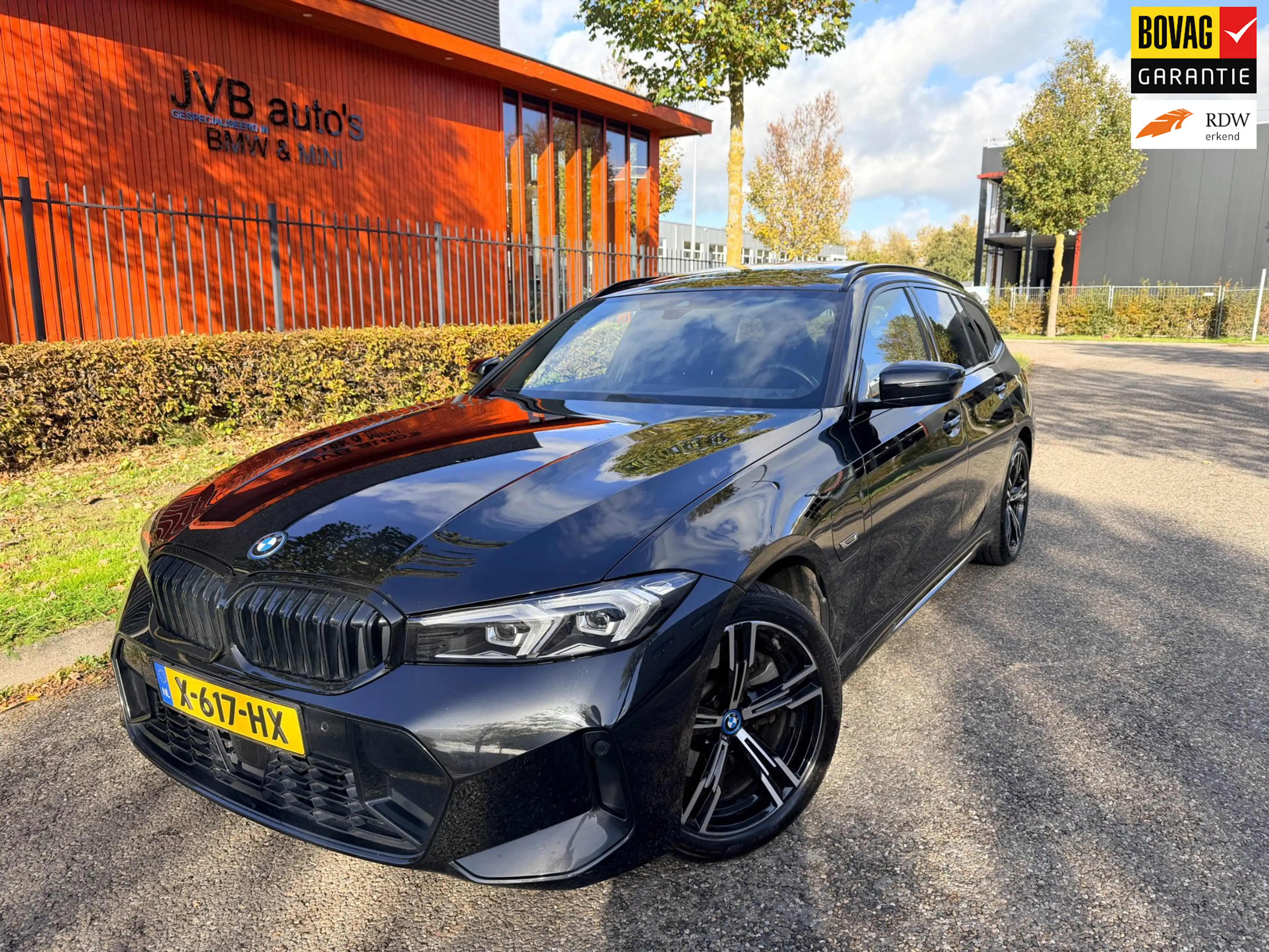 BMW 330 3-serie Touring 330e xDrive M-Sport, trekhaak, Pan