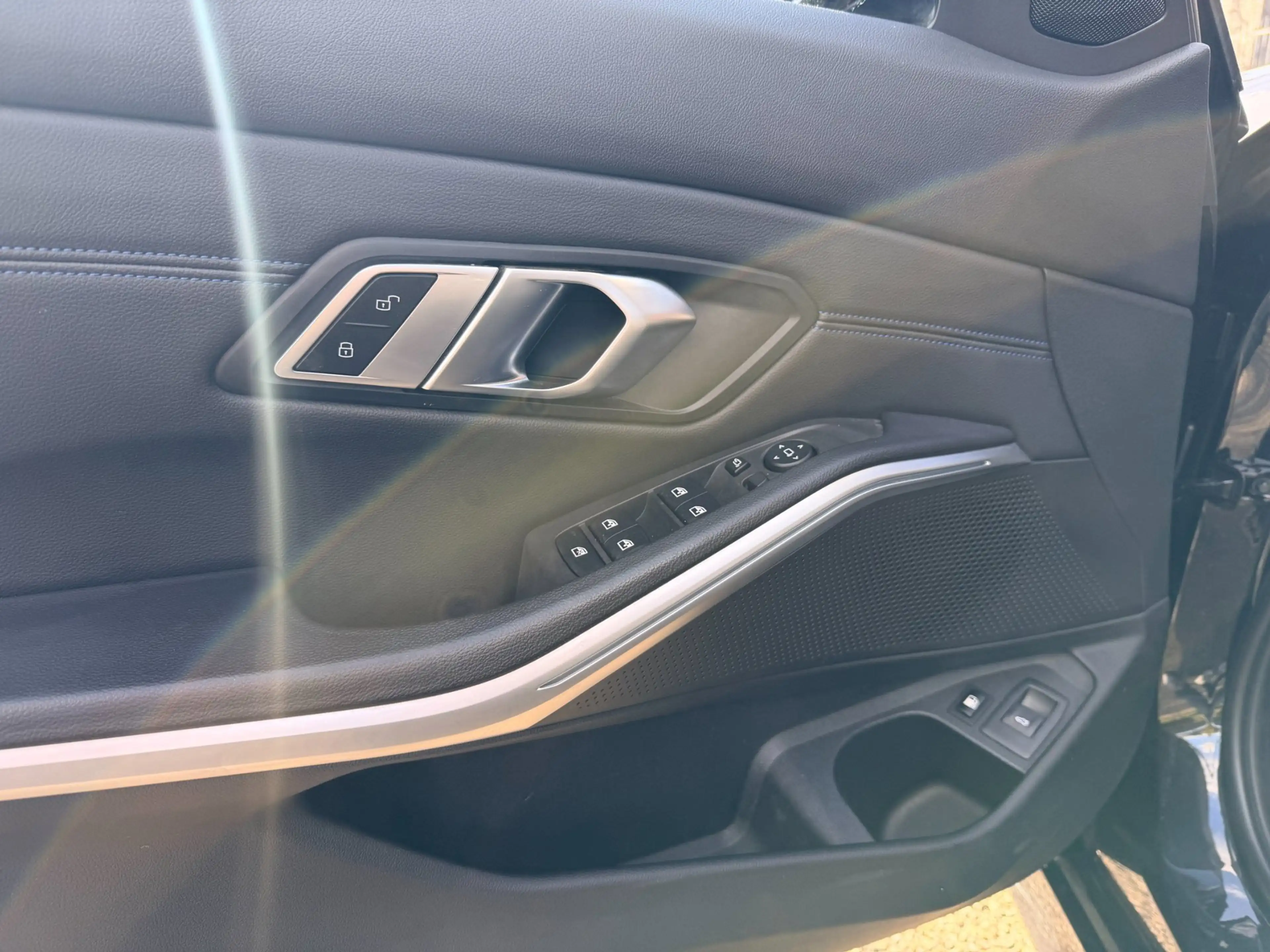 BMW 330 3-serie Touring 330e xDrive M-Sport, trekhaak, Pan — photo 30