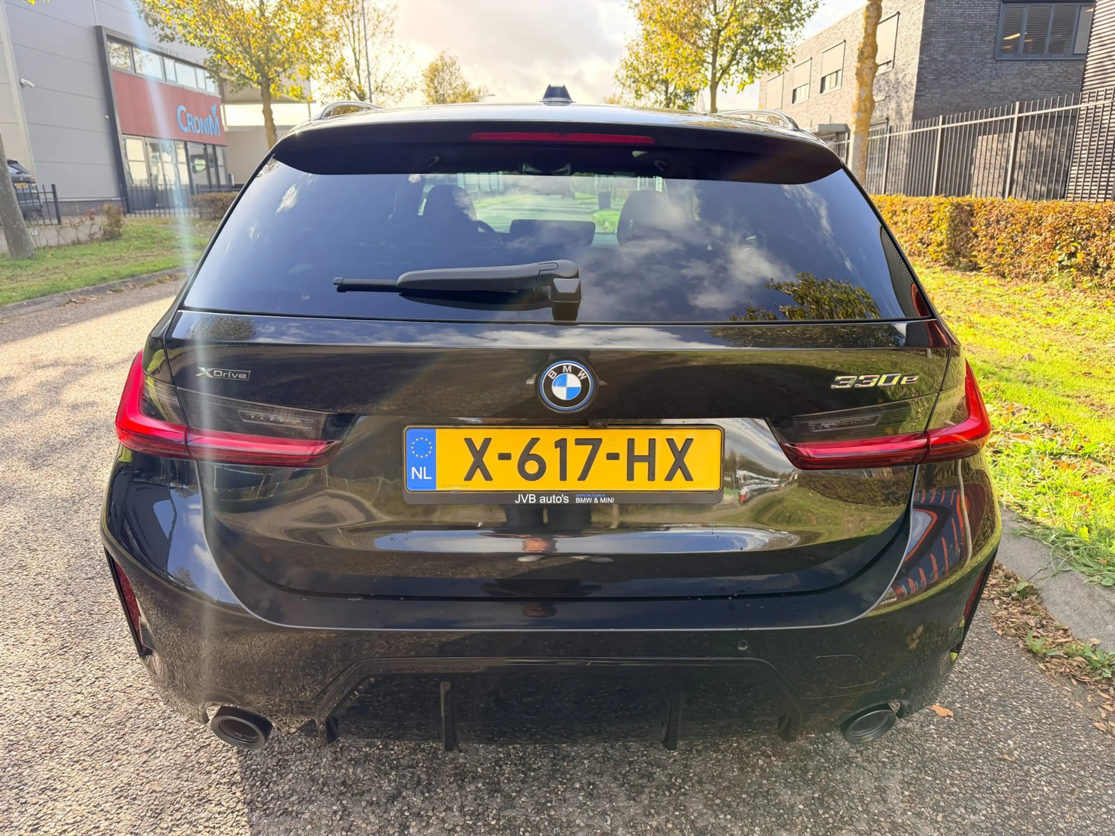 BMW 330 3-serie Touring 330e xDrive M-Sport, trekhaak, Pan — photo 26