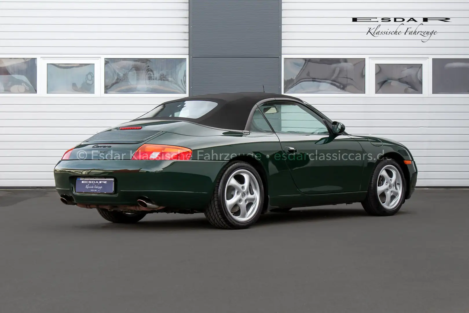 Porsche 996 911 Carrera Cabrio Grün - 2