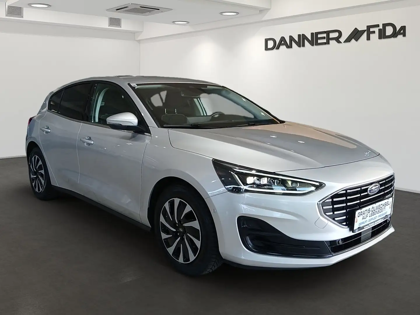 Ford Focus 1,5 EcoBlue Titanium Aut. Silber - 2