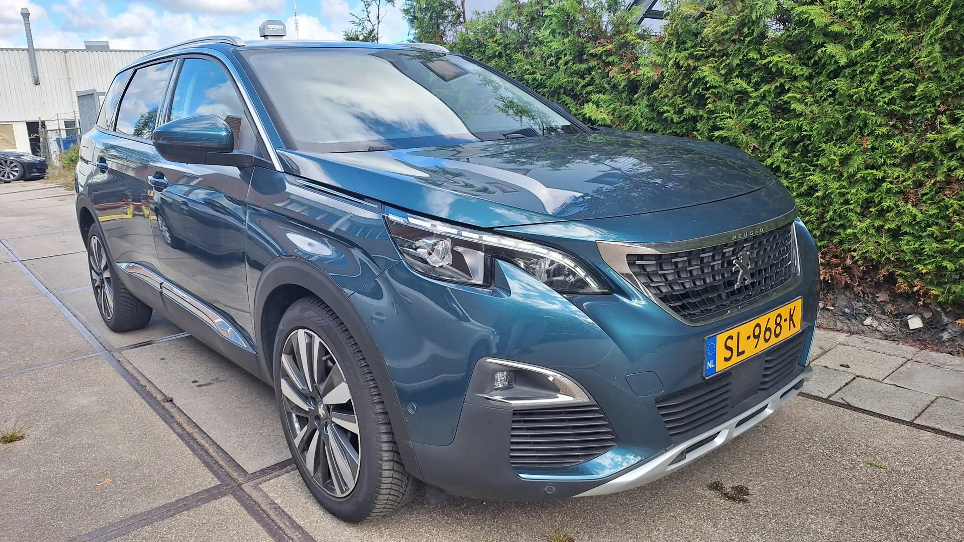 Peugeot 5008 1.2 PureTech Blue Lease Premium — photo 3