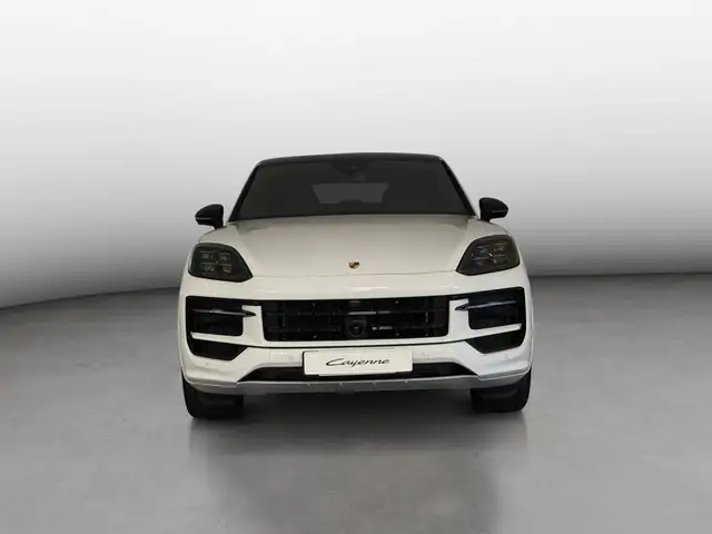 Porsche Cayenne view 8