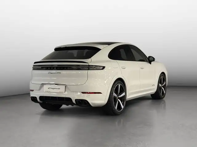 Porsche Cayenne view 5