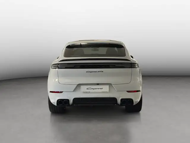 Porsche Cayenne view 4