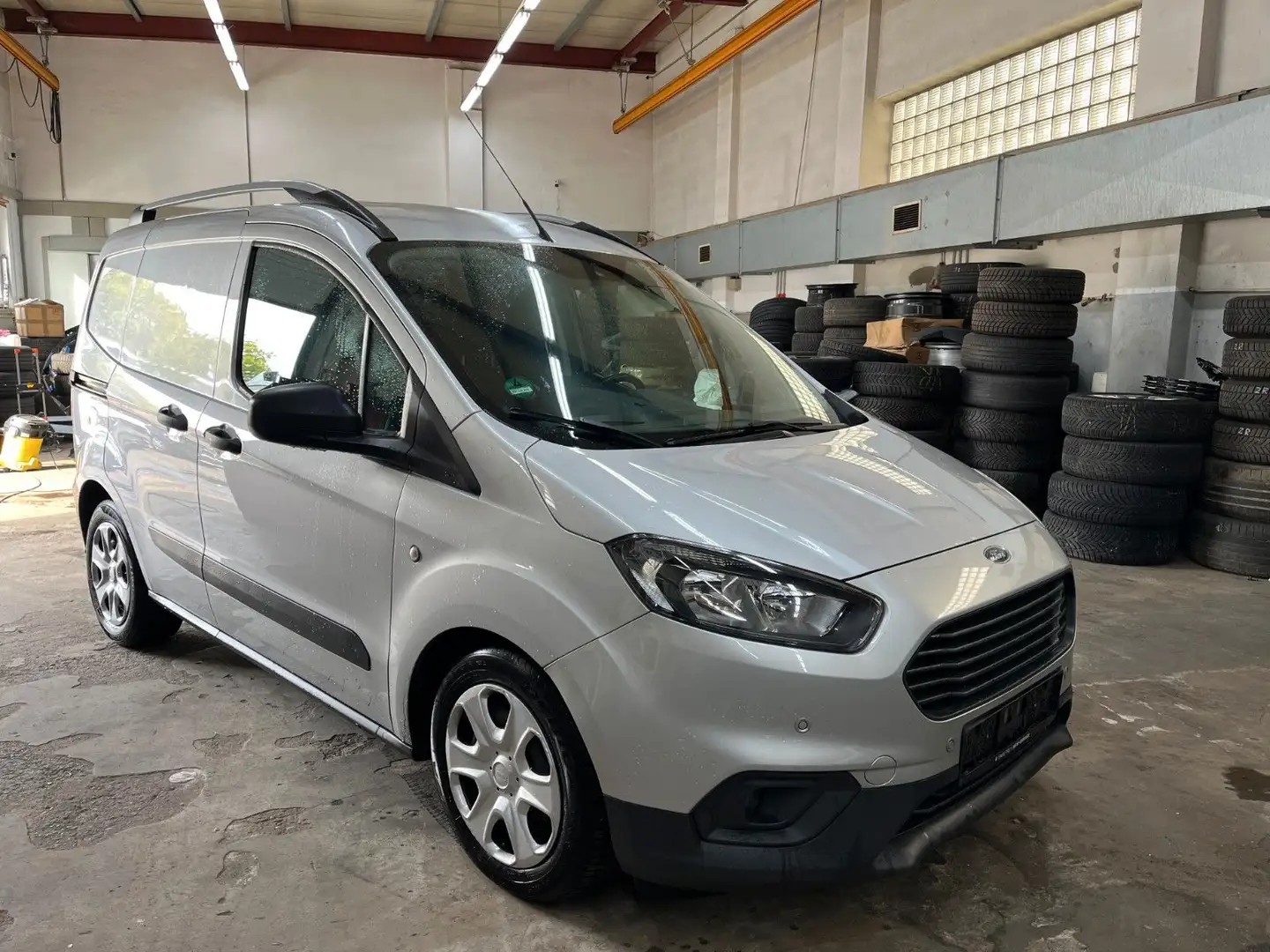 Ford Transit Courier Trend *SCHIEBETÜR R&L*KAMERA*1.H Silber - 1