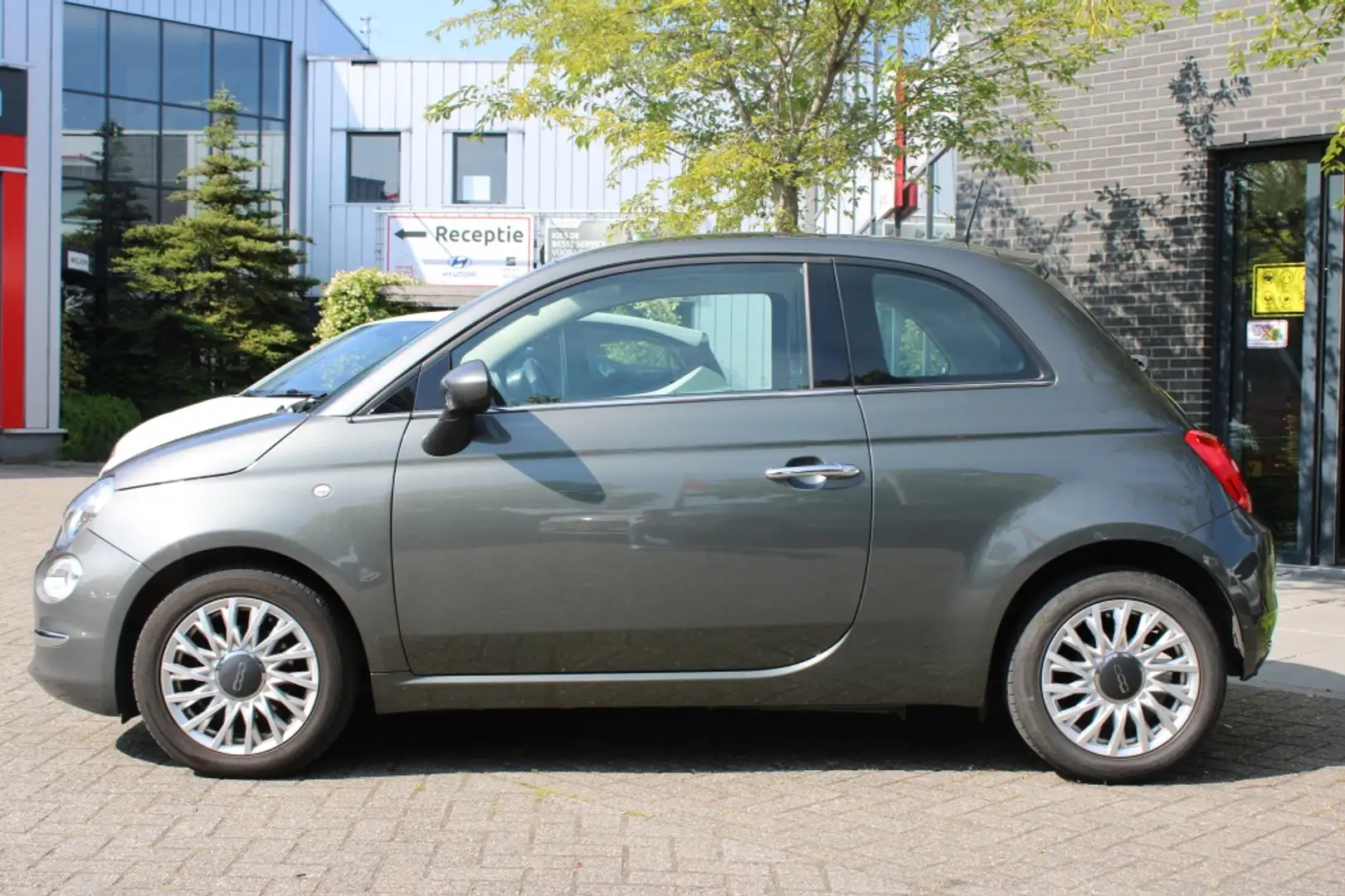 Fiat 500 0.9 TwinAir T Lounge Navi/Pano/Carplay/16" "RIJKLA Grijs - 2