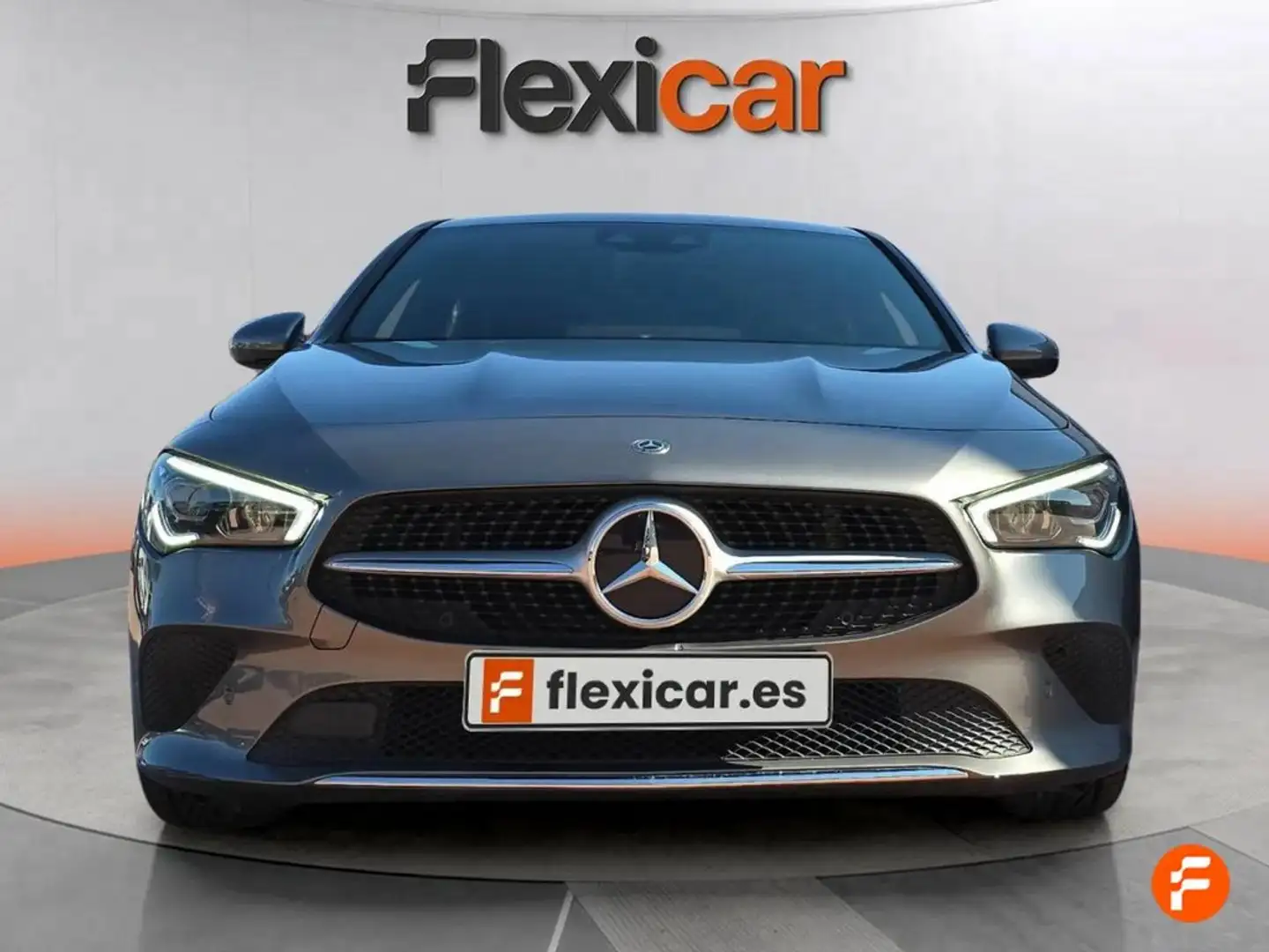 Mercedes-Benz CLA 200 Shooting Brake Gris - 2