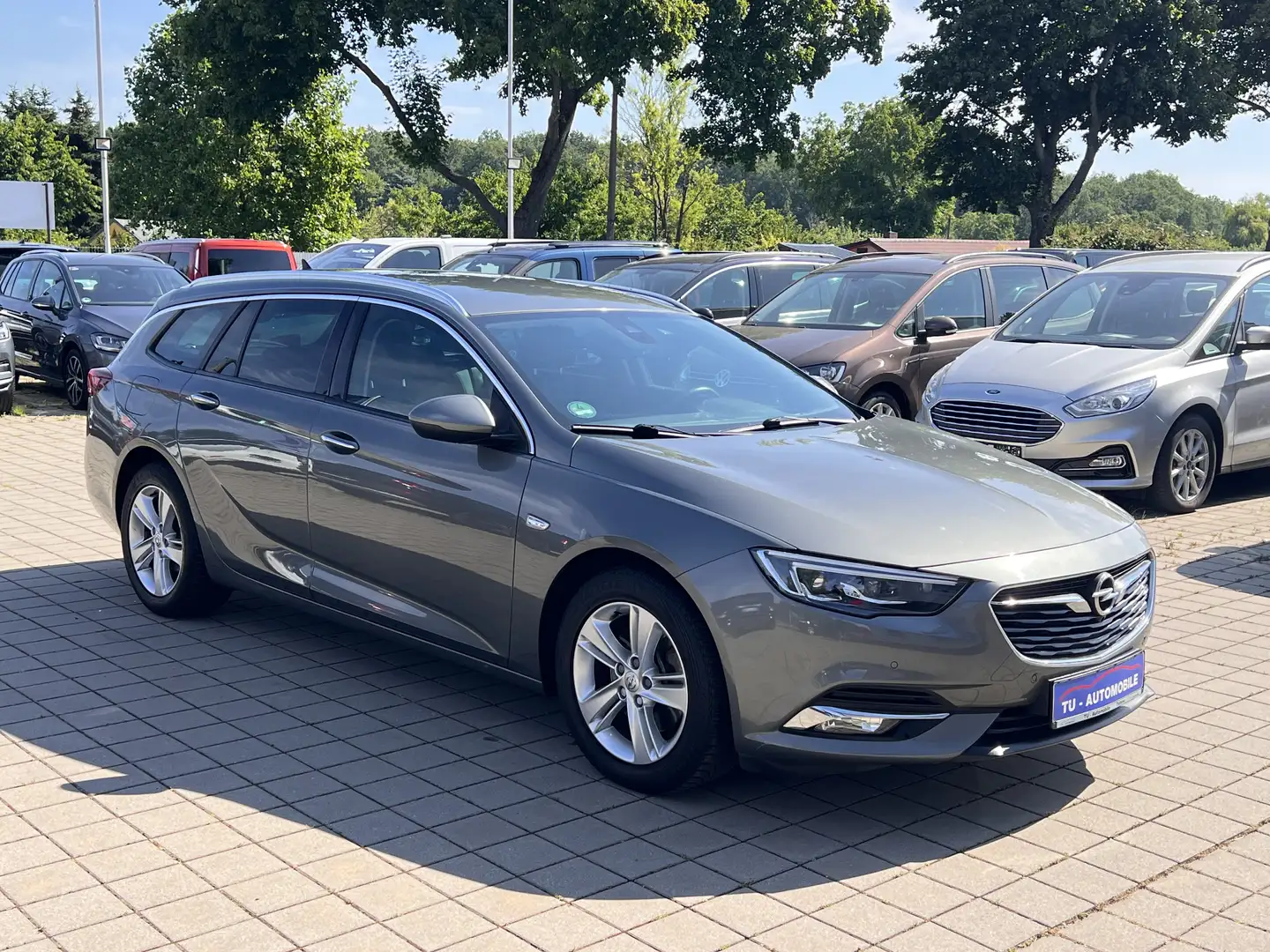 Opel Insignia B ST Innovation Aut. NAVI-KAMERA-LED-KEYLESS-APPLE Grau - 1