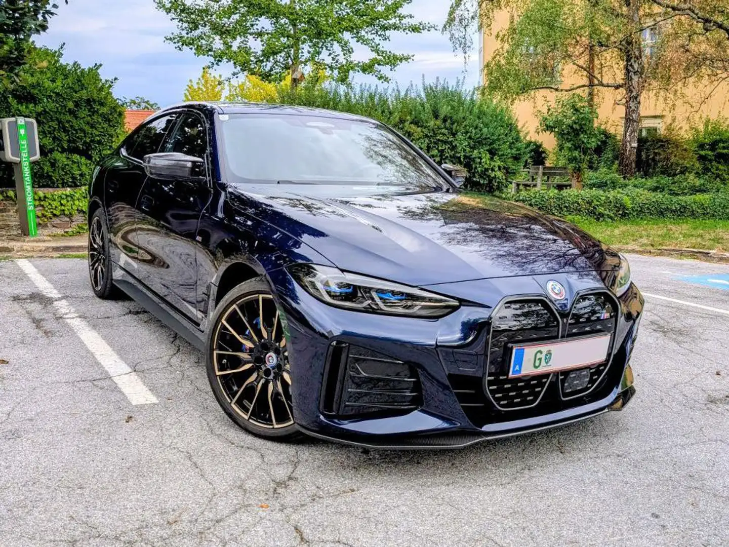 BMW i4 M50 VOLL! M-Perfor. Parts, 8-fach, Servicep. 2030 Blau - 1