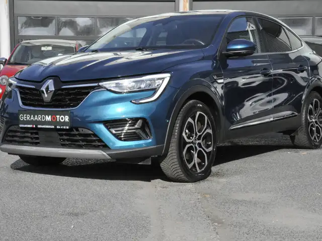 Renault Arkana Arkana E-TECH 1.6i Evolution