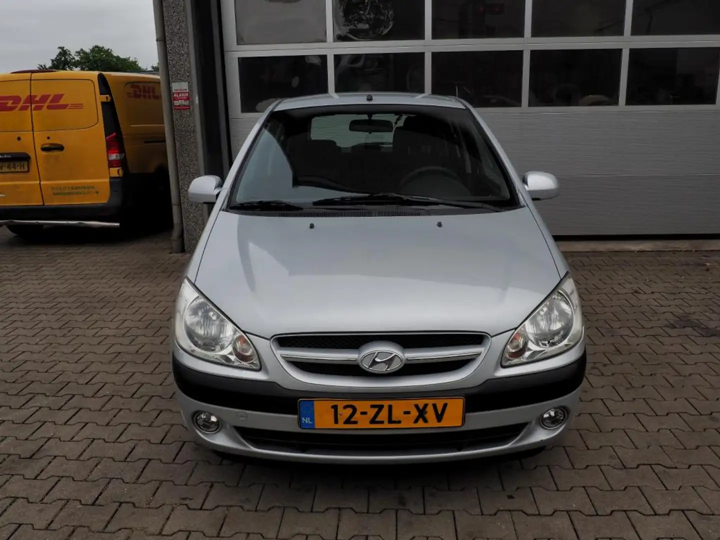 Hyundai Getz 1.4i ActiveVersion AIRCO 5 DEURS ELEK. PAKKET Grau - 2