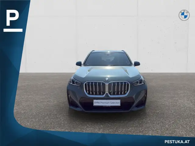 BMW X1 view 2