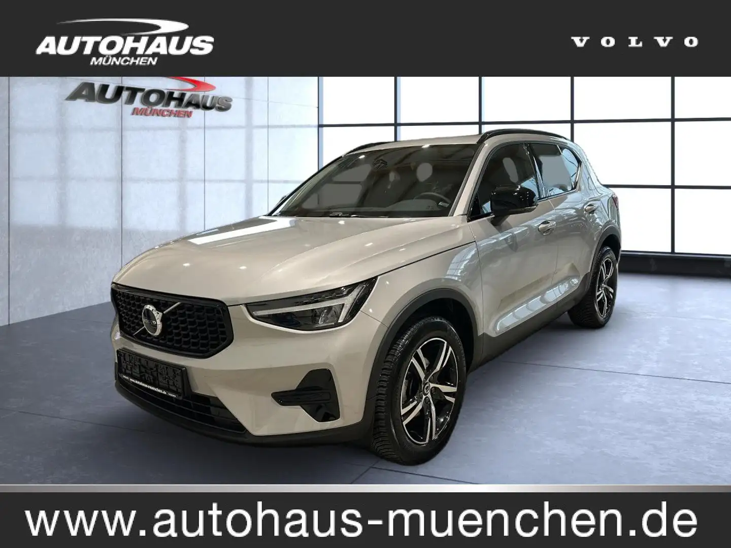 Volvo XC40 XC 40 Plus Dark 2WD Bluetooth Navi Vollleder Klima Argent - 1