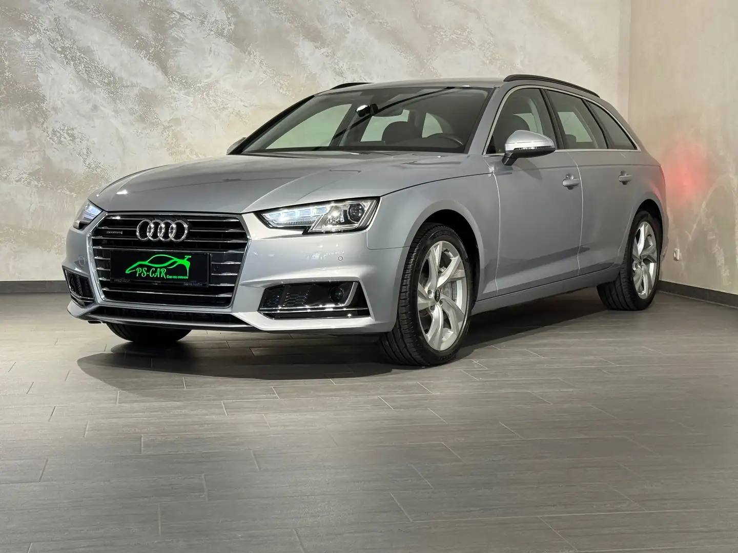 Audi A4 40 TDI Quattro**Design**Standh.** Grau - 2