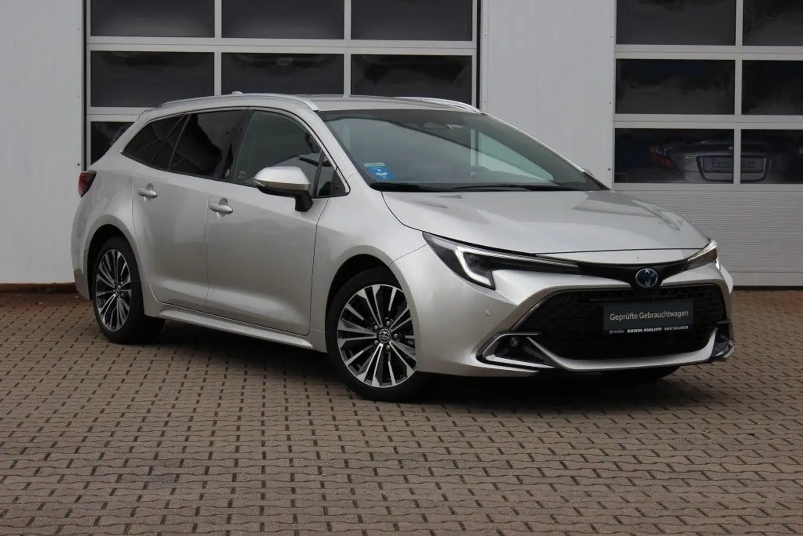 Toyota Corolla TS 1.8 Hybrid Team-D *Standheizung*Navi* Plateado - 2