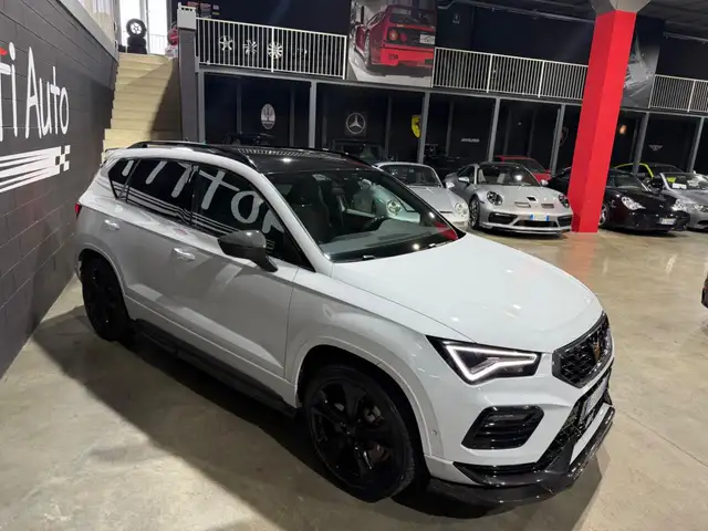 Cupra Ateca view 3