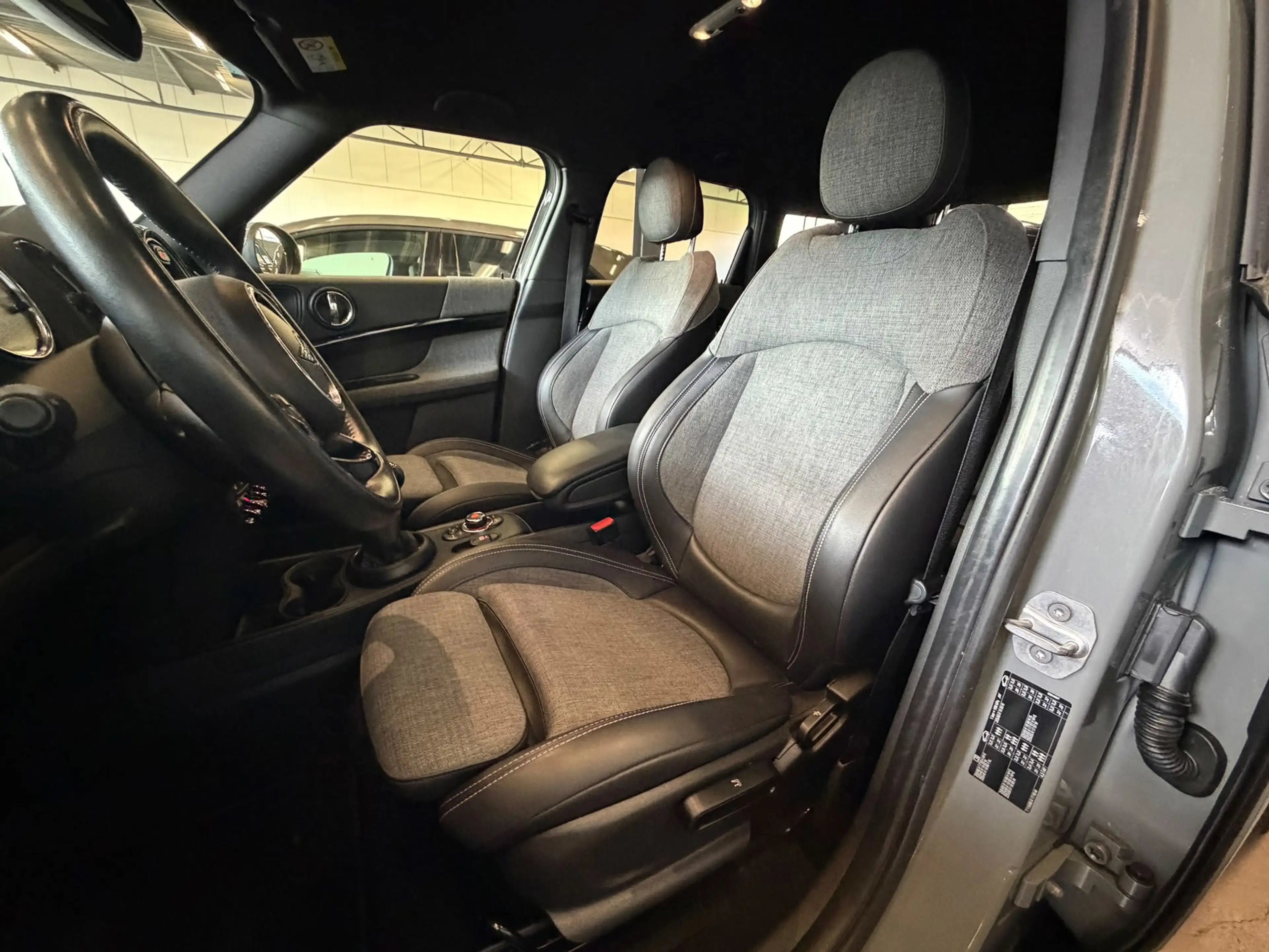 MINI One Countryman 1.5 Navi_Clima_parkeer assist_Cruise_Botssensor — photo 3