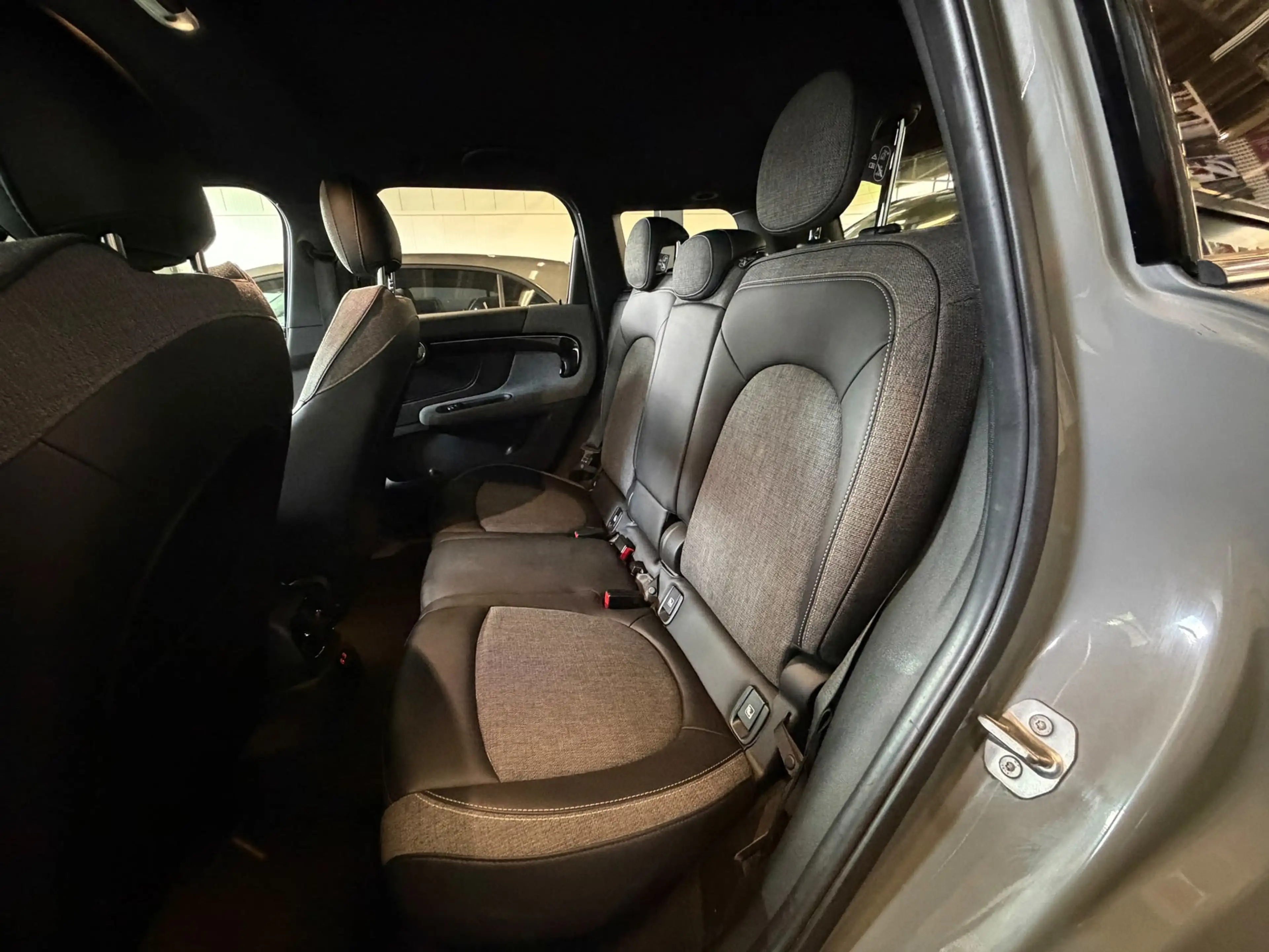 MINI One Countryman 1.5 Navi_Clima_parkeer assist_Cruise_Botssensor — photo 4