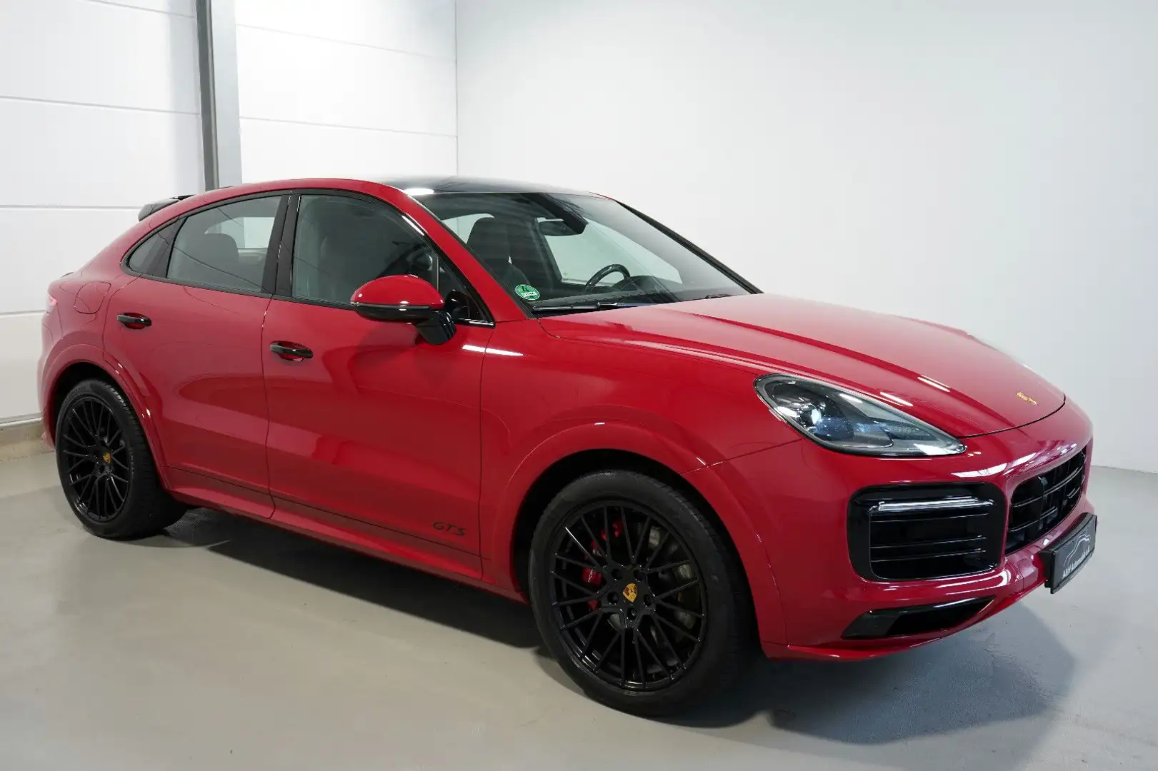 Porsche Cayenne Coupe GTS *AHK*PDCC*CHRONO* Rot - 1