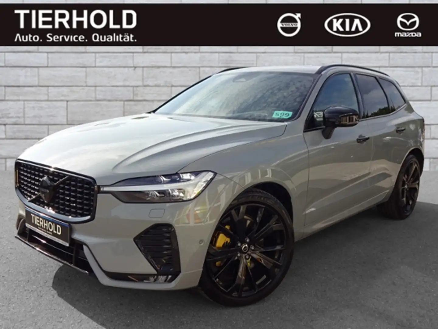 Volvo XC60 B4 Ultimate Dark Luftfw Standhz HUD Pano HK Grigio - 2