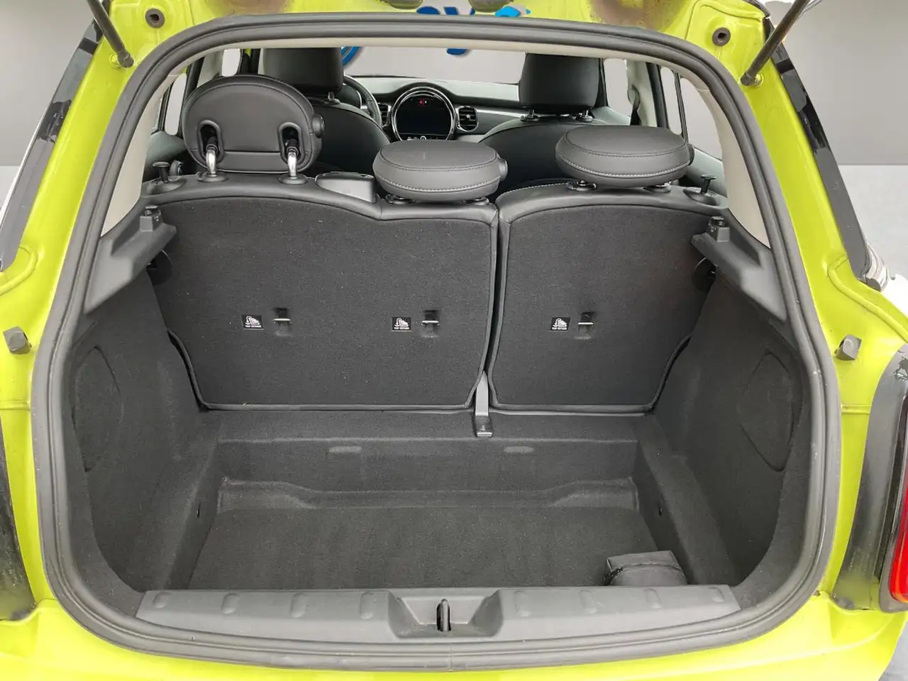 MINI 5 Door photo MINI 5 Door